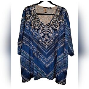 Catherines Blue and White Graphic Tunic with Relaxed Fit 3XWP